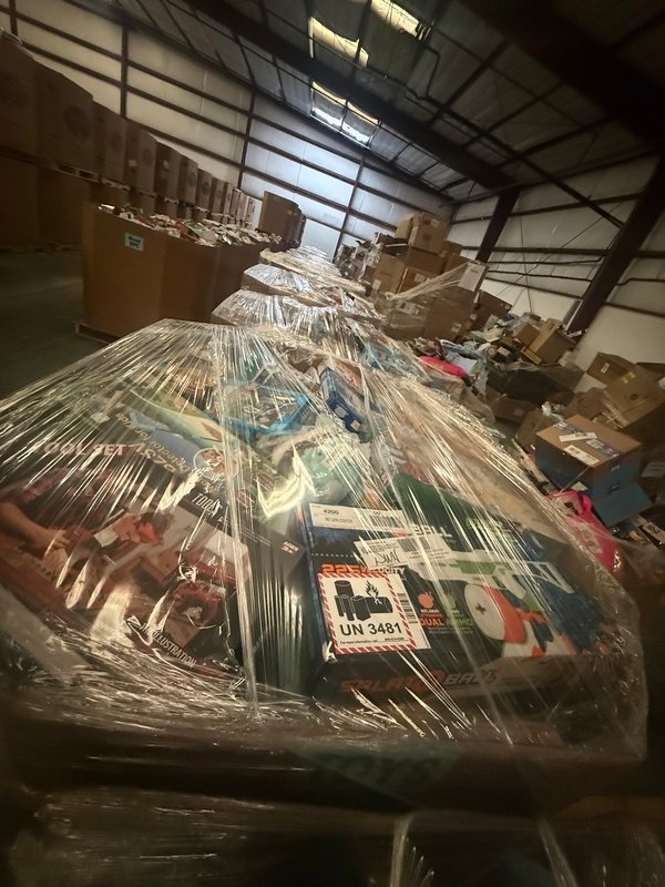 Amazon Electronics Truckload – Lot 1 - Image 4