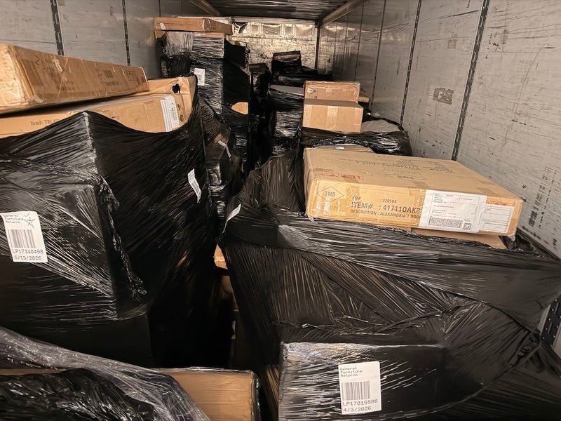 Wayfair Mediums Truckload – Lot 1 - Image 2