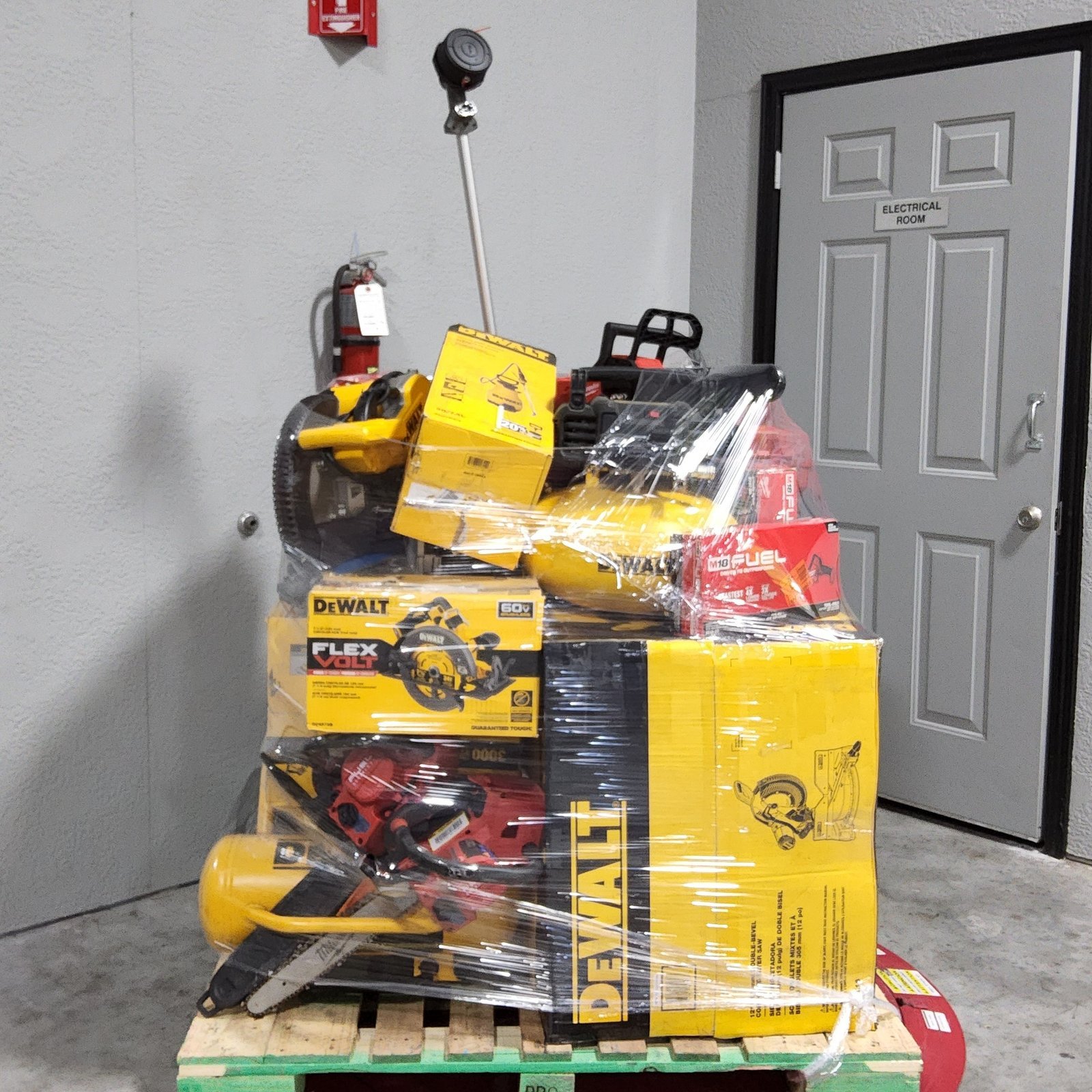 Milwaukee & DeWalt Tool Pallet - Image 2