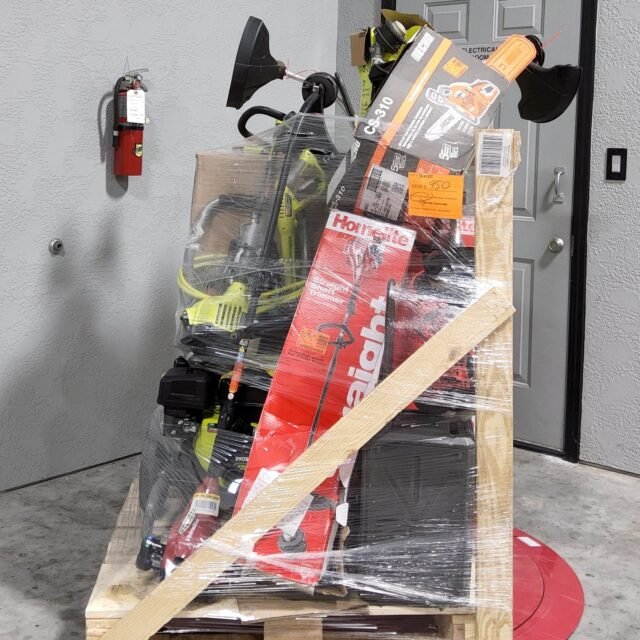 Outdoor Equipment Pallet